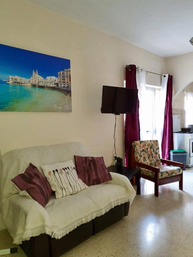 Апартаменты Kennedy Court - Prime Location - Bus Terminus Сент-Полс-Бей Экстерьер фото