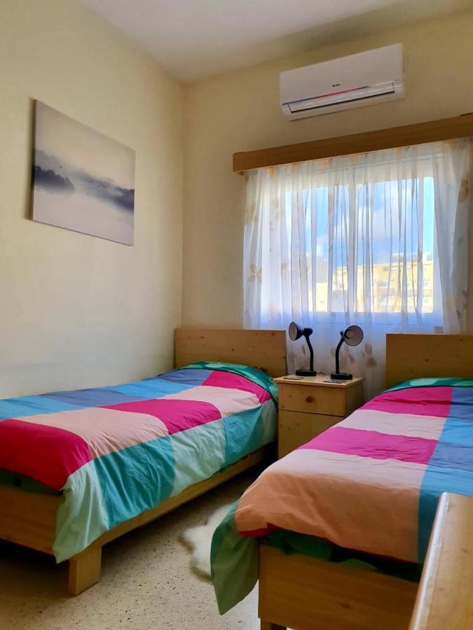Апартаменты Kennedy Court - Prime Location - Bus Terminus Сент-Полс-Бей Экстерьер фото